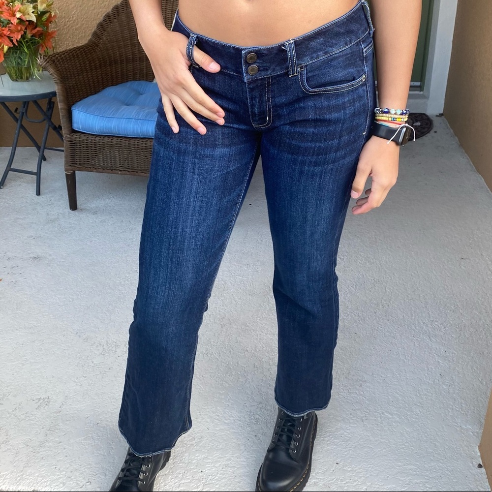 Women’s American Eagle Stretchy Low Waisted Denim Blue Jeans Size 8